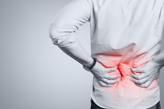 Lower Back Pain Management: Recognizing Common Triggers and Treatment Approaches