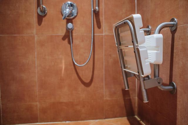Essential Tips for Safe and Comfortable Bathing with Limited Mobility
